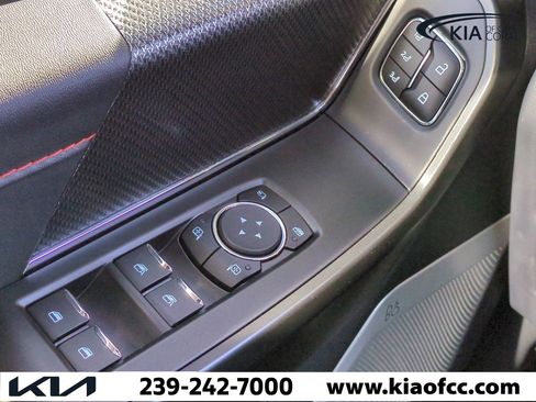 Used 2025 Ford F150 Raptor image 29