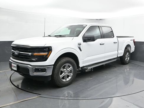 Used 2025 Ford F150 XLT w/ Equipment Group 301A Standard AWD/4WD image 8