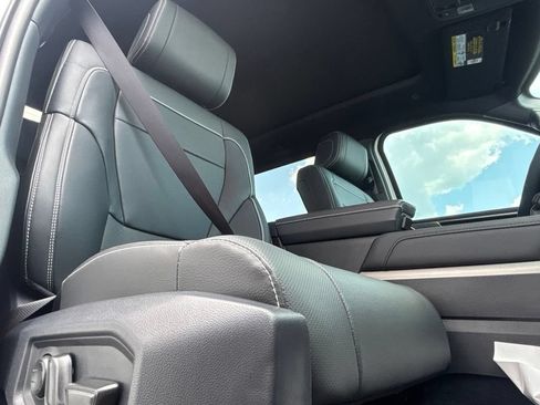 New 2026 Toyota Tundra Limited AWD/4WD image 30