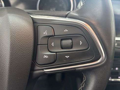Used 2020 Buick Encore GX Select image 21