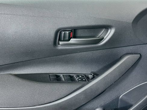 Used 2024 Toyota Corolla LE FWD image 17