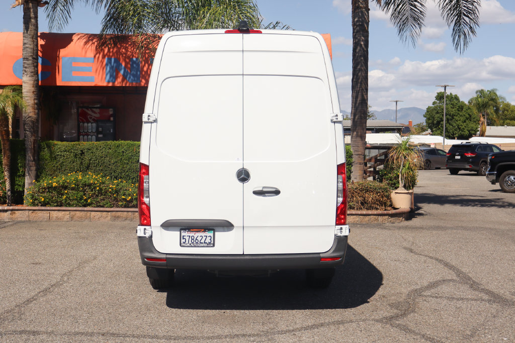 Used 2022 Mercedes-Benz Sprinter 2500 image 7