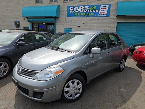 Used 2009 Nissan Versa 1.8 S image 3