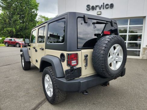 Used 2017 Jeep Wrangler Unlimited Sport w/ Quick Order Package 24S AWD/4WD image 11