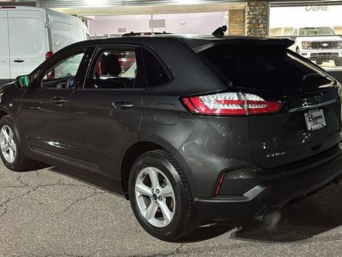 Used 2019 Ford Edge SE image 5