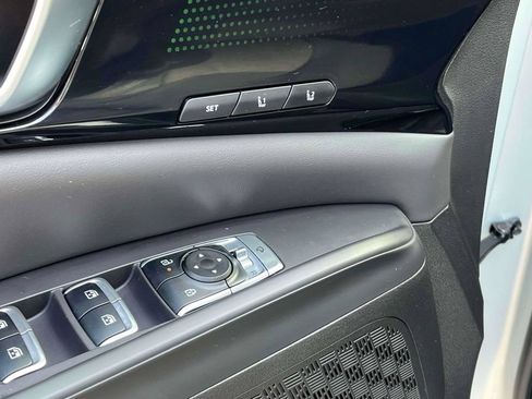 Certified 2026 Kia Carnival SX Prestige FWD image 15