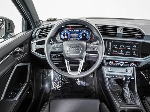 Certified 2025 Audi Q3 2.0T Premium w/ Convenience Package AWD/4WD image 11