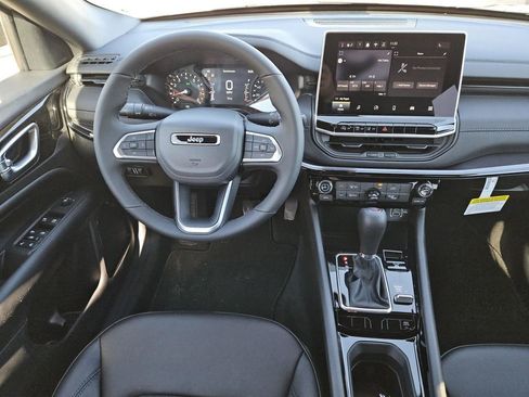 New 2026 Jeep Compass Latitude AWD/4WD image 8