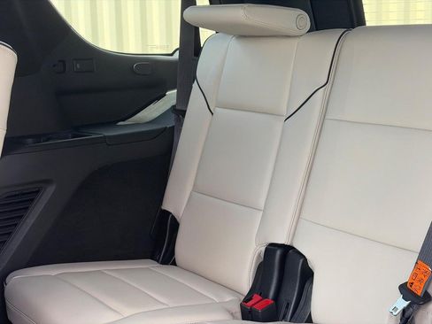 Used 2021 Cadillac Escalade Sport w/ Driver Assist Tech Package AWD/4WD image 18