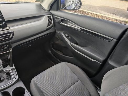 Certified 2021 Kia Seltos LX image 16