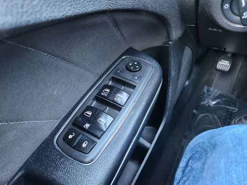 Used 2017 Dodge Charger R/T RWD image 22