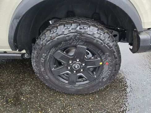 New 2025 Ford Bronco Big Bend w/ Black Diamond Package image 9