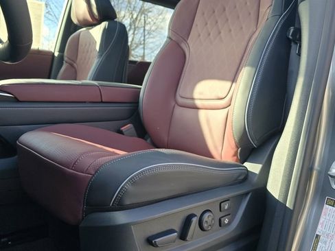 New 2026 INFINITI QX80 Autograph w/ Premium Cargo Package image 31