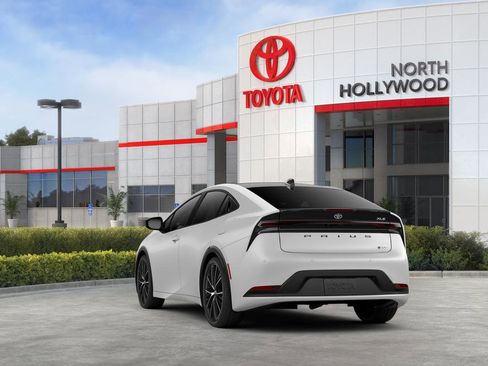 New 2026 Toyota Prius XLE image 9