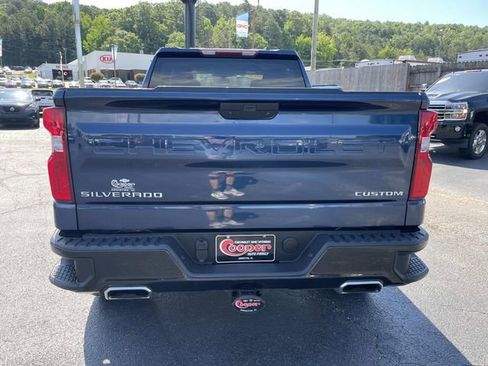 Used 2019 Chevrolet Silverado 1500 Custom Trail Boss w/ Custom Convenience Package AWD/4WD image 4