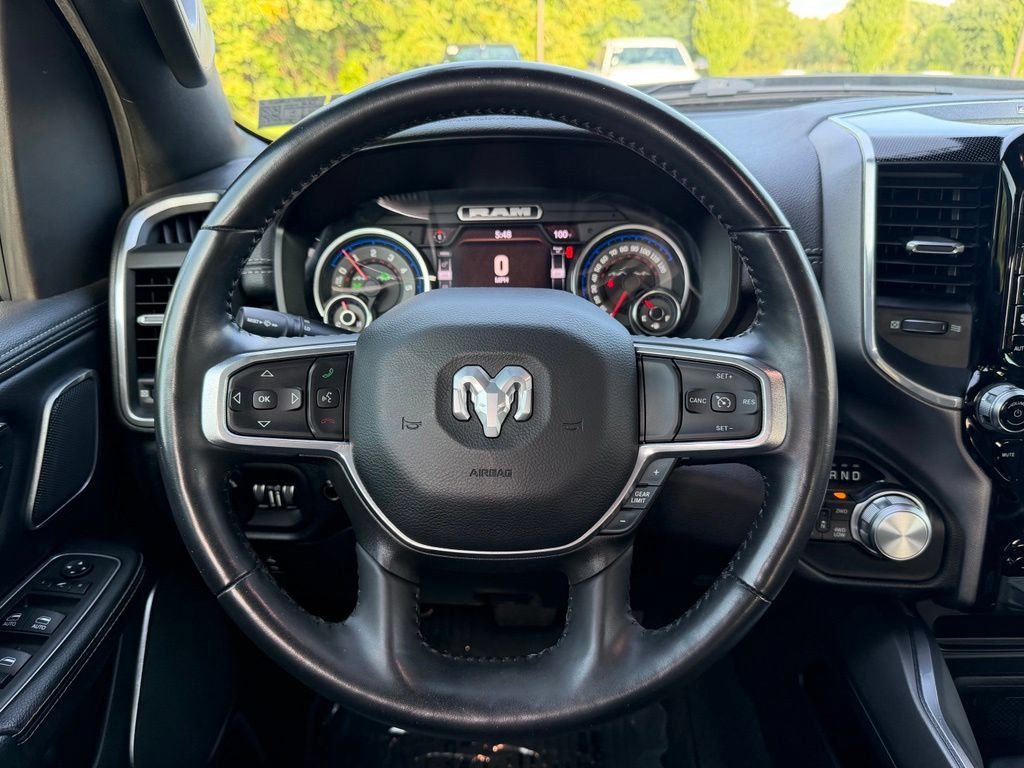 Used 2022 RAM 1500 Laramie AWD/4WD image 14