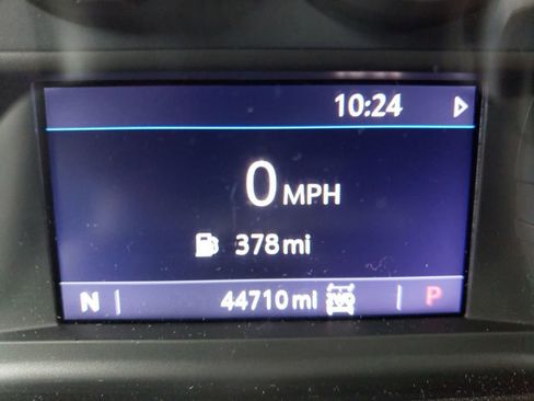 Used 2021 Chevrolet Silverado 1500 LT Trail Boss w/ Bed Protection Package image 17