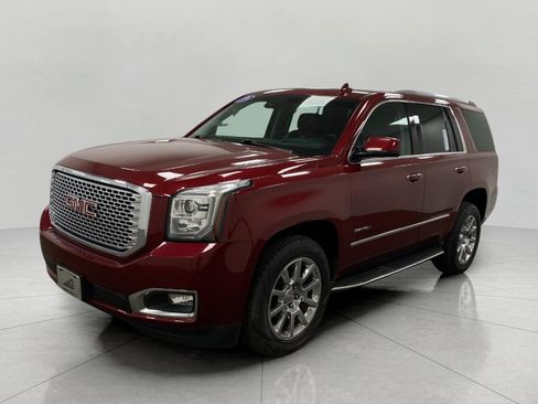 Used 2017 GMC Yukon Denali w/ Open Road Package image 11