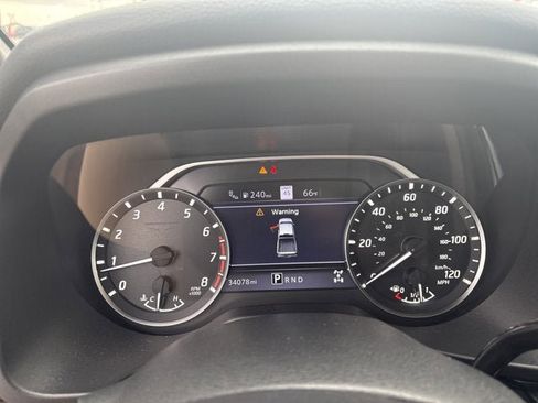 Used 2023 Nissan Titan Platinum Reserve w/ Moonroof Package image 14