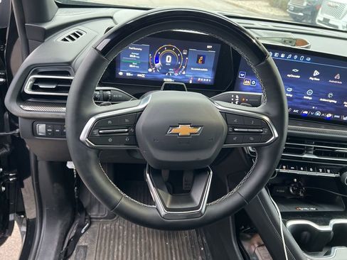 Certified 2025 Chevrolet Traverse High Country image 5