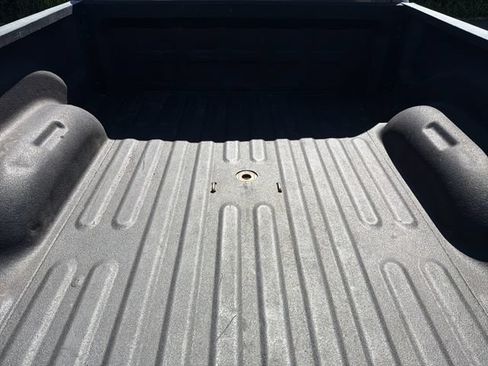 Used 2018 RAM 2500 Tradesman w/ Chrome Appearance Group AWD/4WD image 5