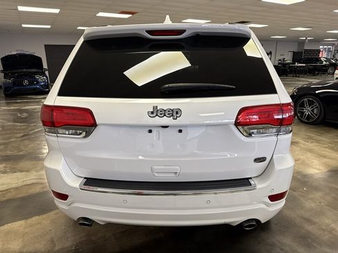 Used 2019 Jeep Grand Cherokee Overland RWD image 6