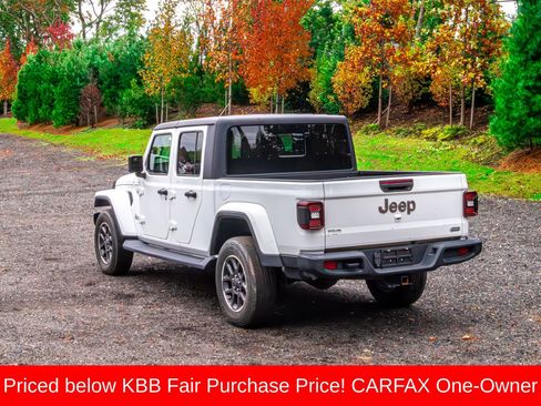 Used 2020 Jeep Gladiator Overland image 6