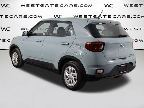 Used 2025 Hyundai Venue SE FWD image 39