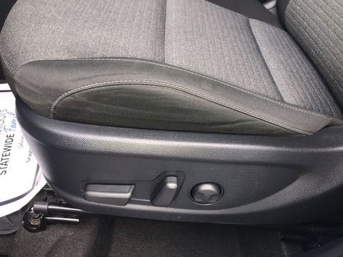 Used 2023 Kia Soul EX image 12