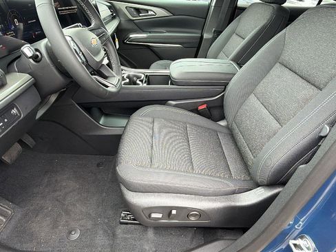 New 2026 Chevrolet Traverse LT FWD image 13