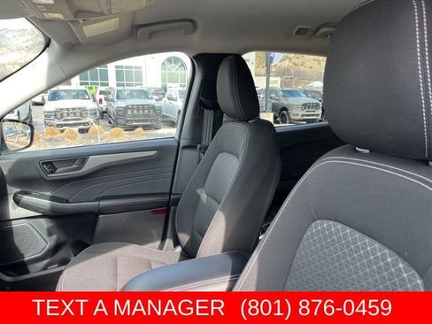 Used 2025 Ford Escape Active AWD/4WD image 13