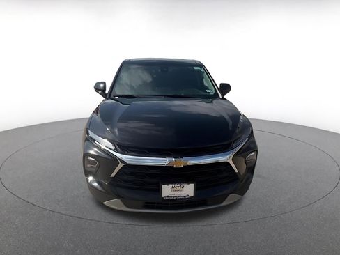 Used 2025 Chevrolet Blazer LT image 4