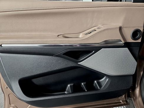 New 2025 Lincoln Navigator L Black Label image 13