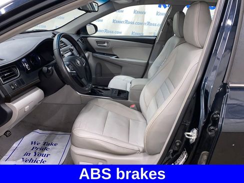 Used 2015 Toyota Camry XLE w/ Moonroof Package FWD image 8