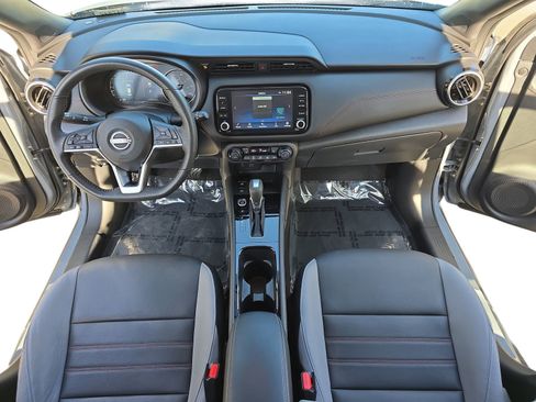Used 2023 Nissan Kicks SR w/ SR Premium Package image 15