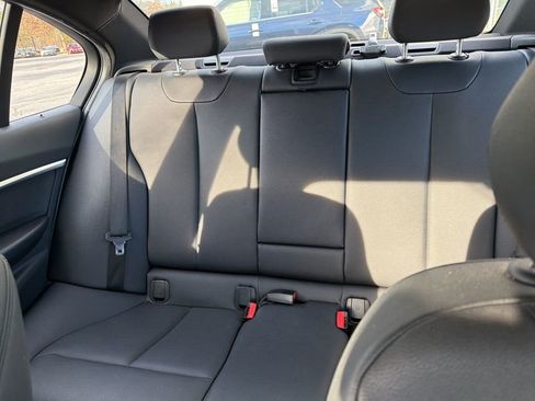 Used 2017 BMW 330i xDrive Sedan w/ Premium Package image 8