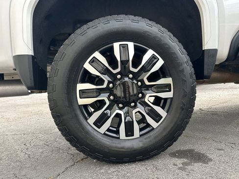 Used 2024 GMC Sierra 2500 Denali Ultimate w/ Max Trailering Package AWD/4WD image 18