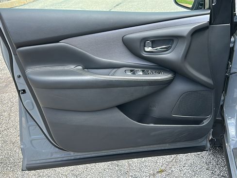 Used 2024 Nissan Murano SV w/ SV Midnight Edition Package AWD/4WD image 14