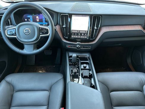 Used 2024 Volvo XC60 T8 Plus w/ Protection Package Premier AWD/4WD image 17