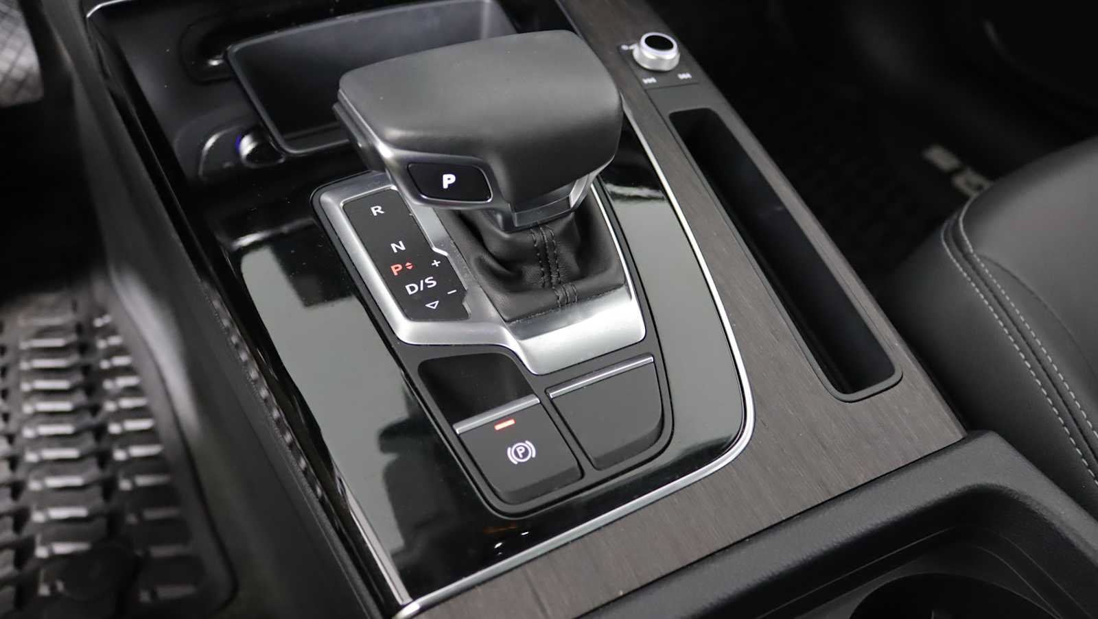 Used 2024 Audi Q5 2.0T Premium AWD/4WD image 26