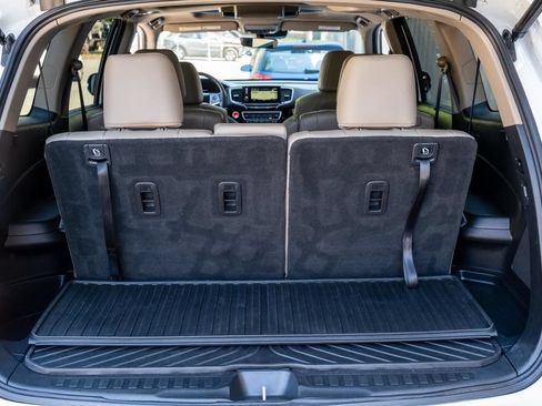 Used 2021 Honda Pilot Elite image 37