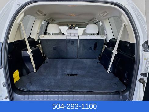 Used 2020 Lexus GX 460 Premium w/ Premium Package image 27