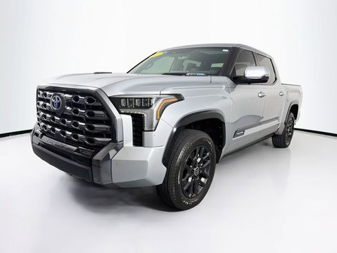 Used 2024 Toyota Tundra Platinum AWD/4WD image 3