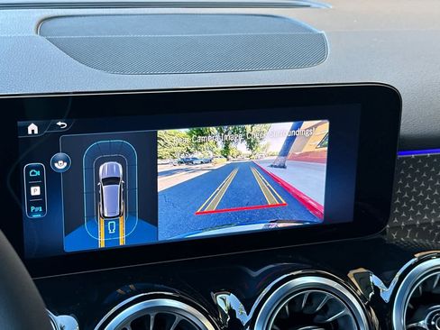 Certified 2025 Mercedes-Benz GLB 250 image 18