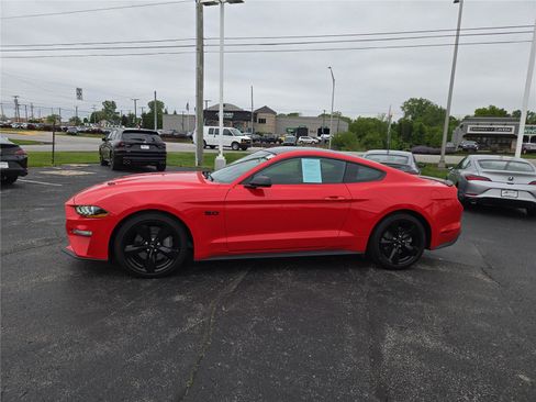 Used 2021 Ford Mustang GT w/ Black Accent Package RWD image 29