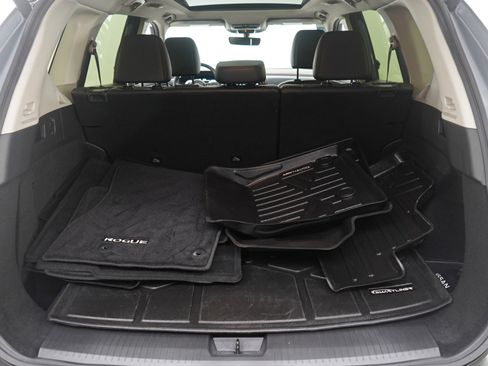 Used 2023 Nissan Rogue Platinum w/ Platinum Premium Package image 9