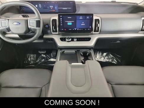 Used 2025 Ford Expedition Active image 20