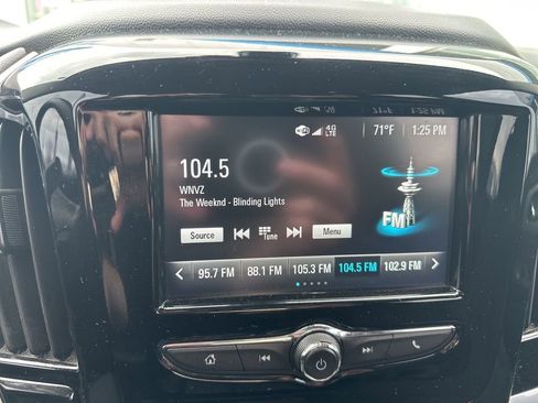 Used 2019 Chevrolet Traverse LS image 17