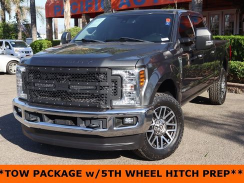 Used 2019 Ford F250 Lariat w/ Lariat Ultimate Package image 4