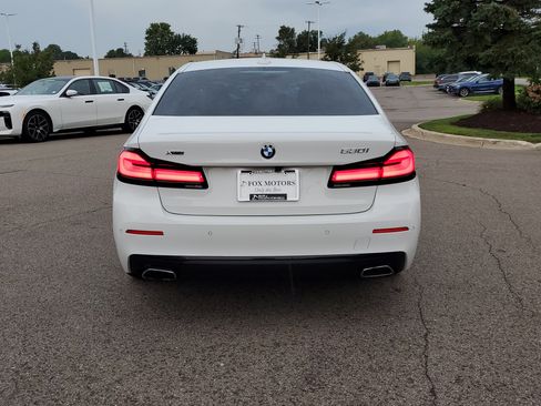 Certified 2023 BMW 530i xDrive w/ Premium Package AWD/4WD image 4